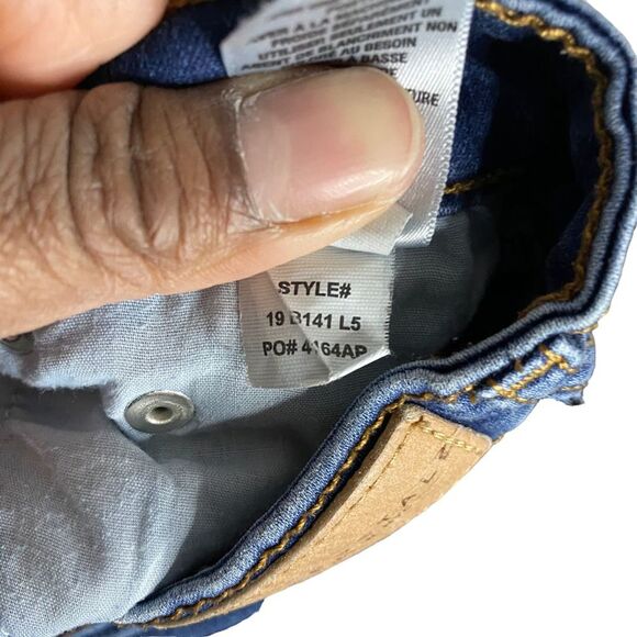 Aeropostale Women's High Waisted Medium Indigo Skinny Jeans - Picture 9 of 9